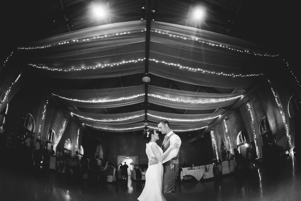 harriet-island-pavilion-wedding_0008.jpg