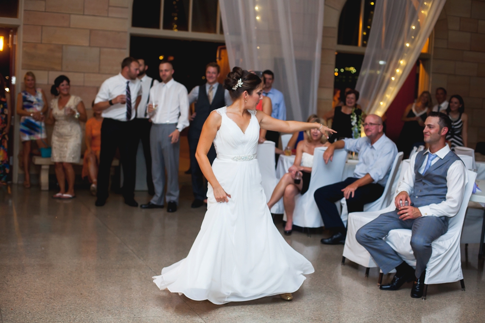 harriet-island-pavilion-wedding_0010.jpg