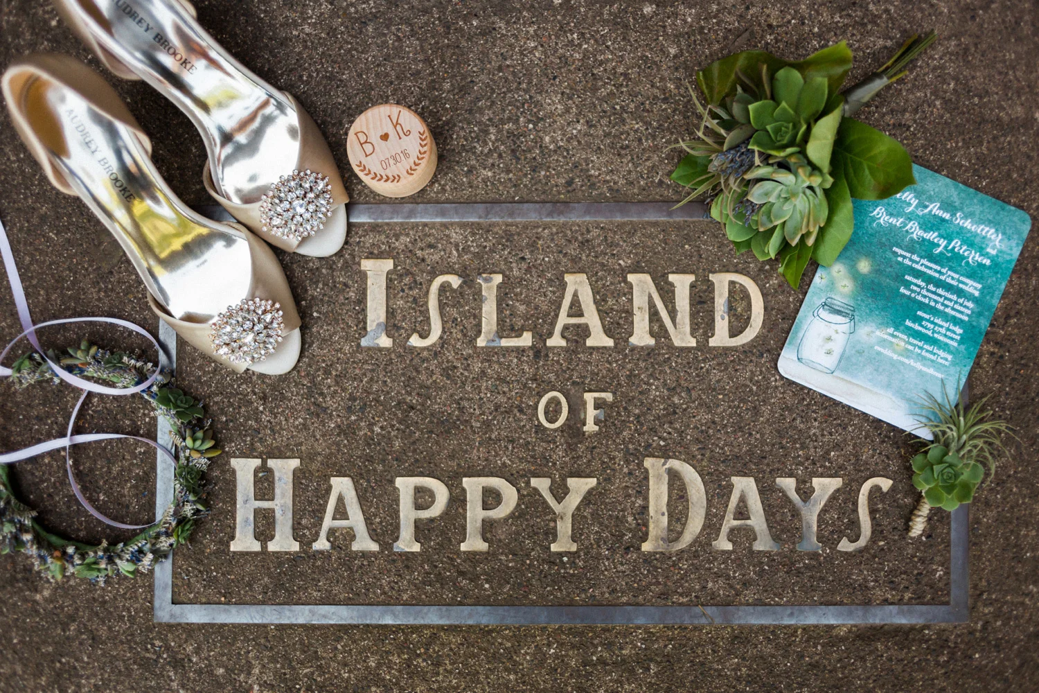 stout island lodge