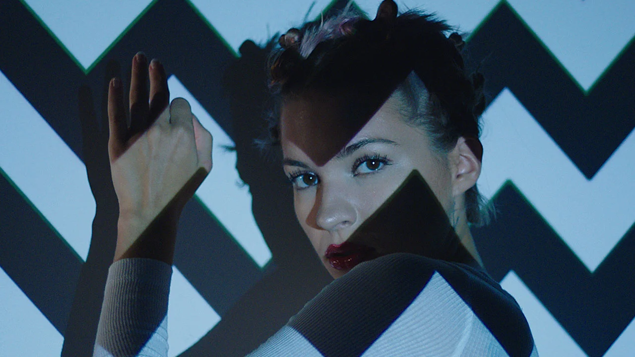 Ritual feat. Tove Styrke "Love me back"