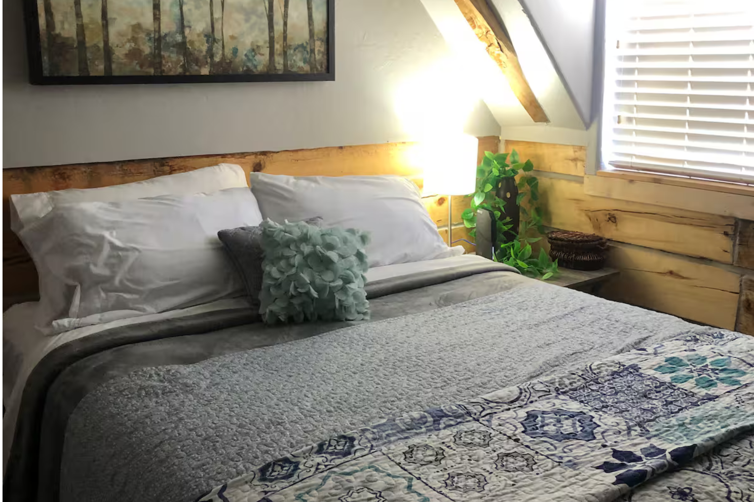 moab tour bedroom 2.png