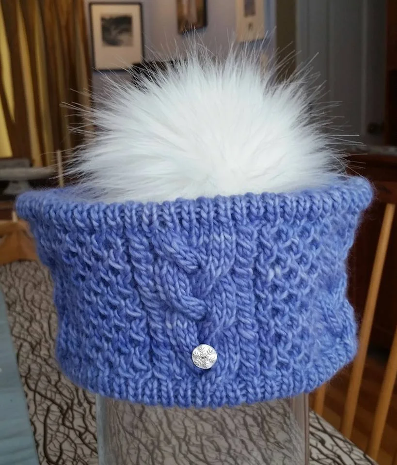 Flake Hat with fine silver snowflake button