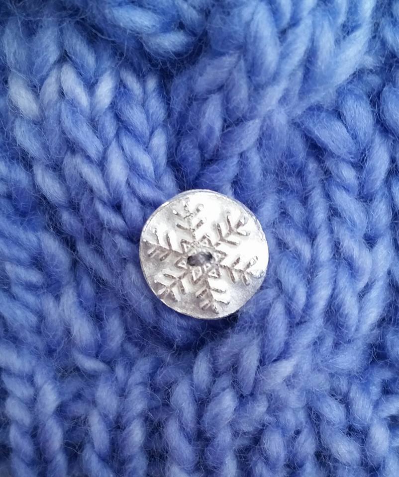 Fine silver snowflake button