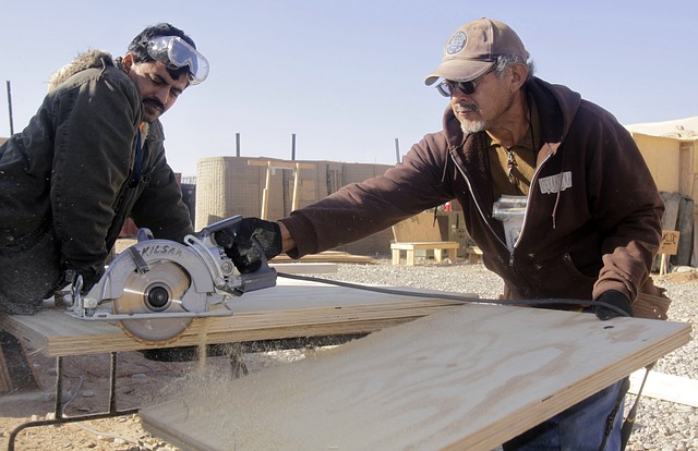 men cutting plywood - P 640.jpg