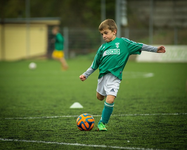 Kid soccer - P 640.jpg