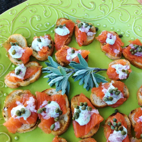 Food_Salmon_Toast_with_Capers_IMG_0428.jpg