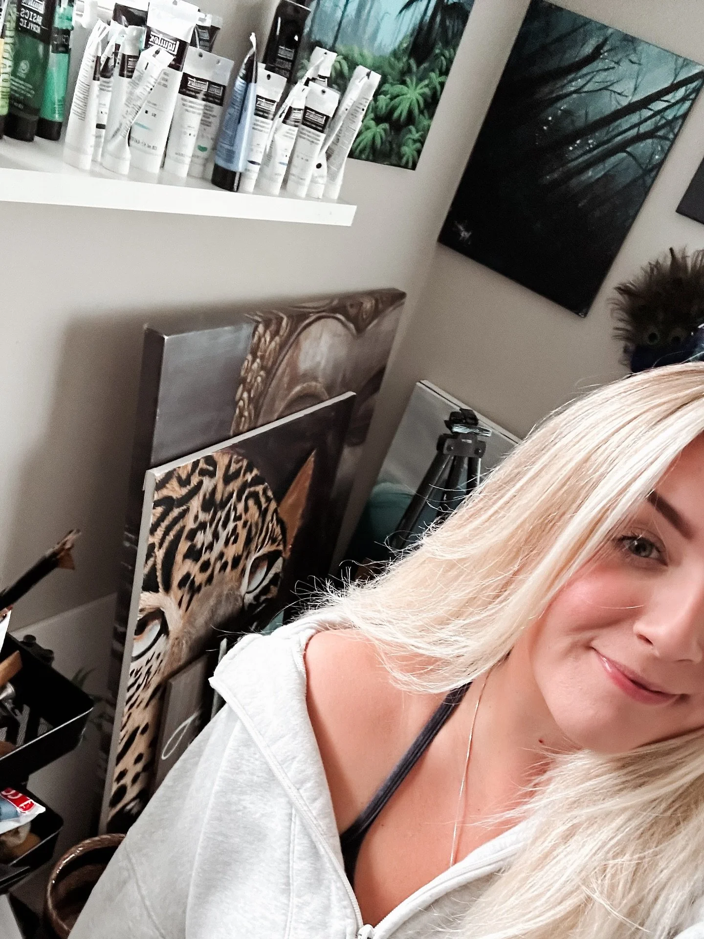 Creativity kills anxiety.
Anxiety kills creativity.
As we dive into the darker months find something creative to occupy your mind, and something physical to get you out of your head and into your body.
Future you will be so appreciative of today you 