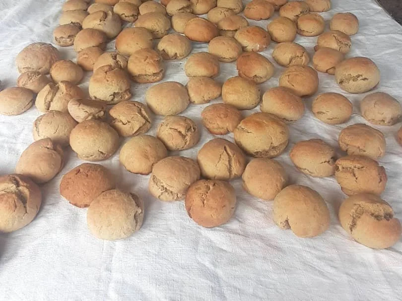 Making Konparets In La Sikri