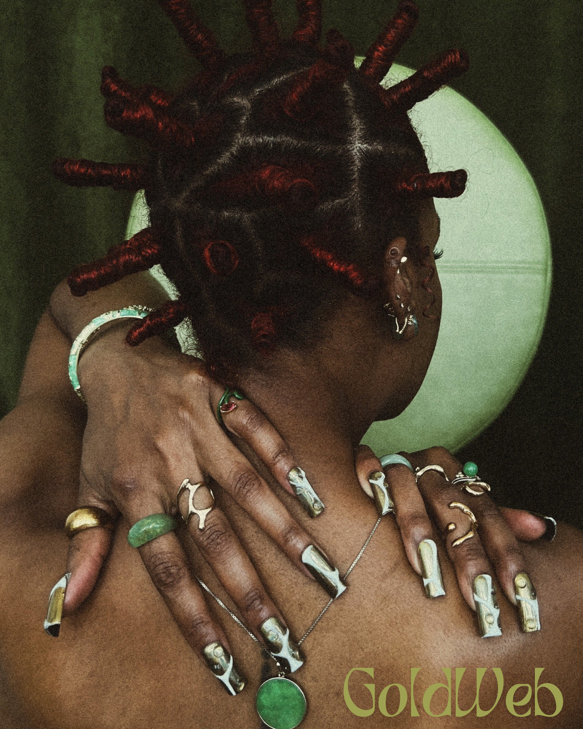 Gold Web Nails - 2.PNG