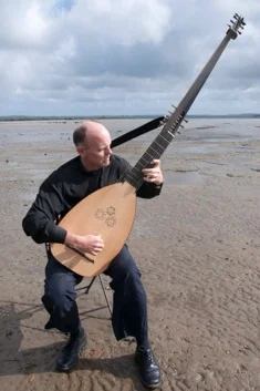 PG_Theorbo_on_mudflat_20140414_8206.jpg