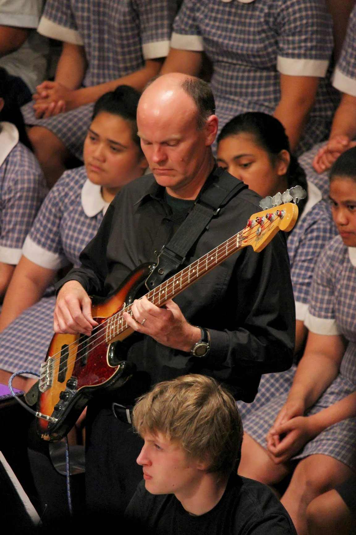 Maria_Winder's_APPA_night_20131113_bass.jpg
