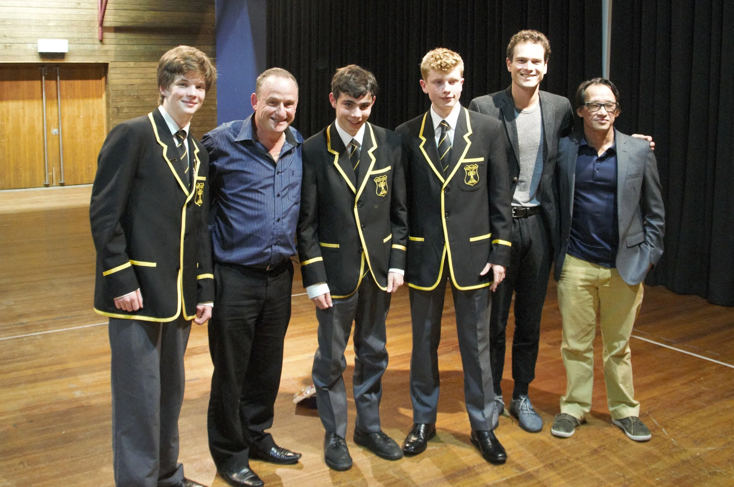 Debate 1_7PW8643.jpg