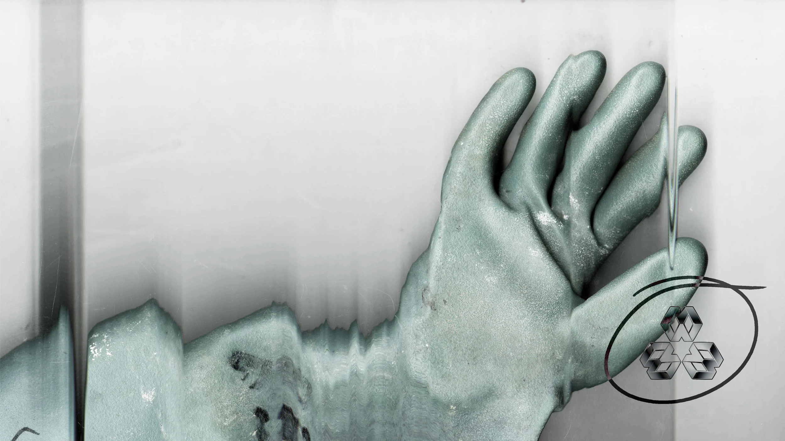 GLOVES 9.jpg
