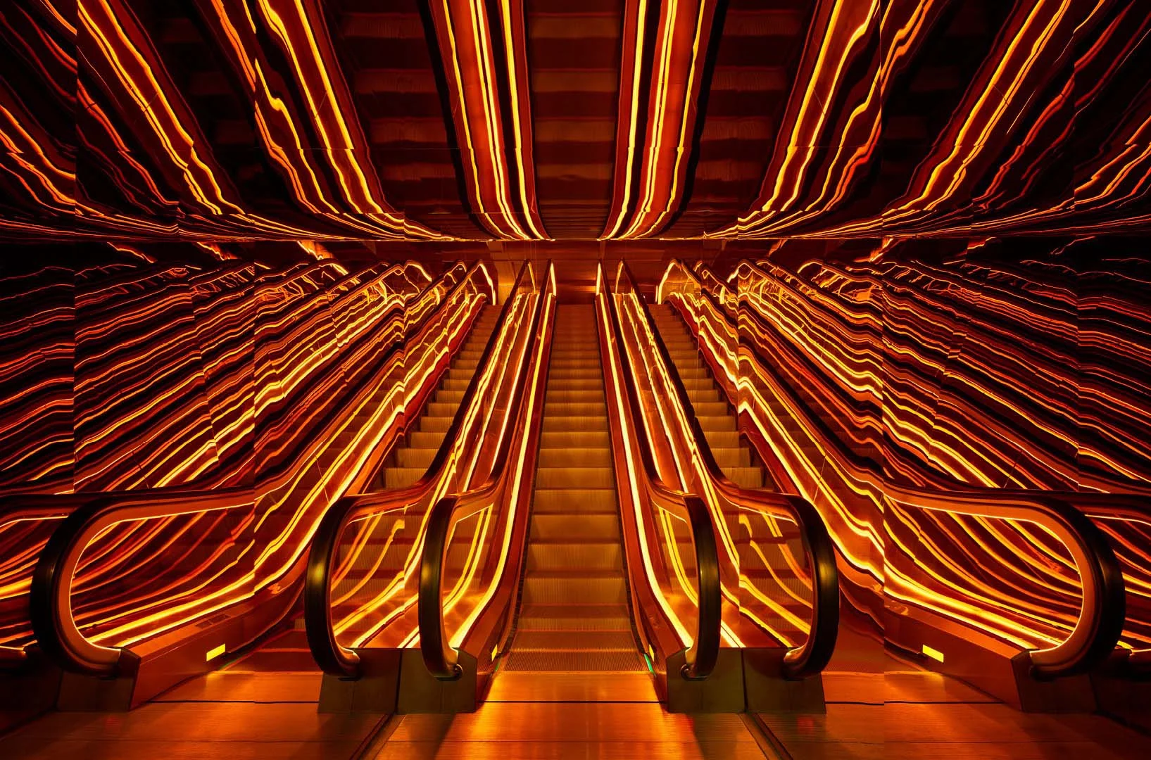 public-hotel-escalator-1.jpg
