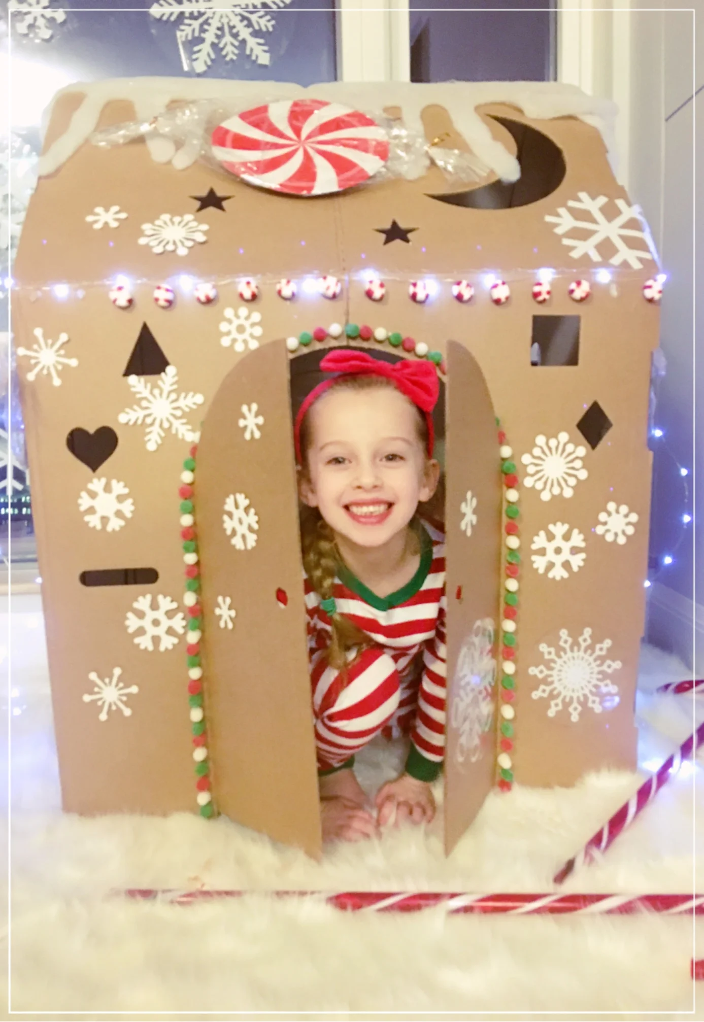 gingerbread house 3.jpg