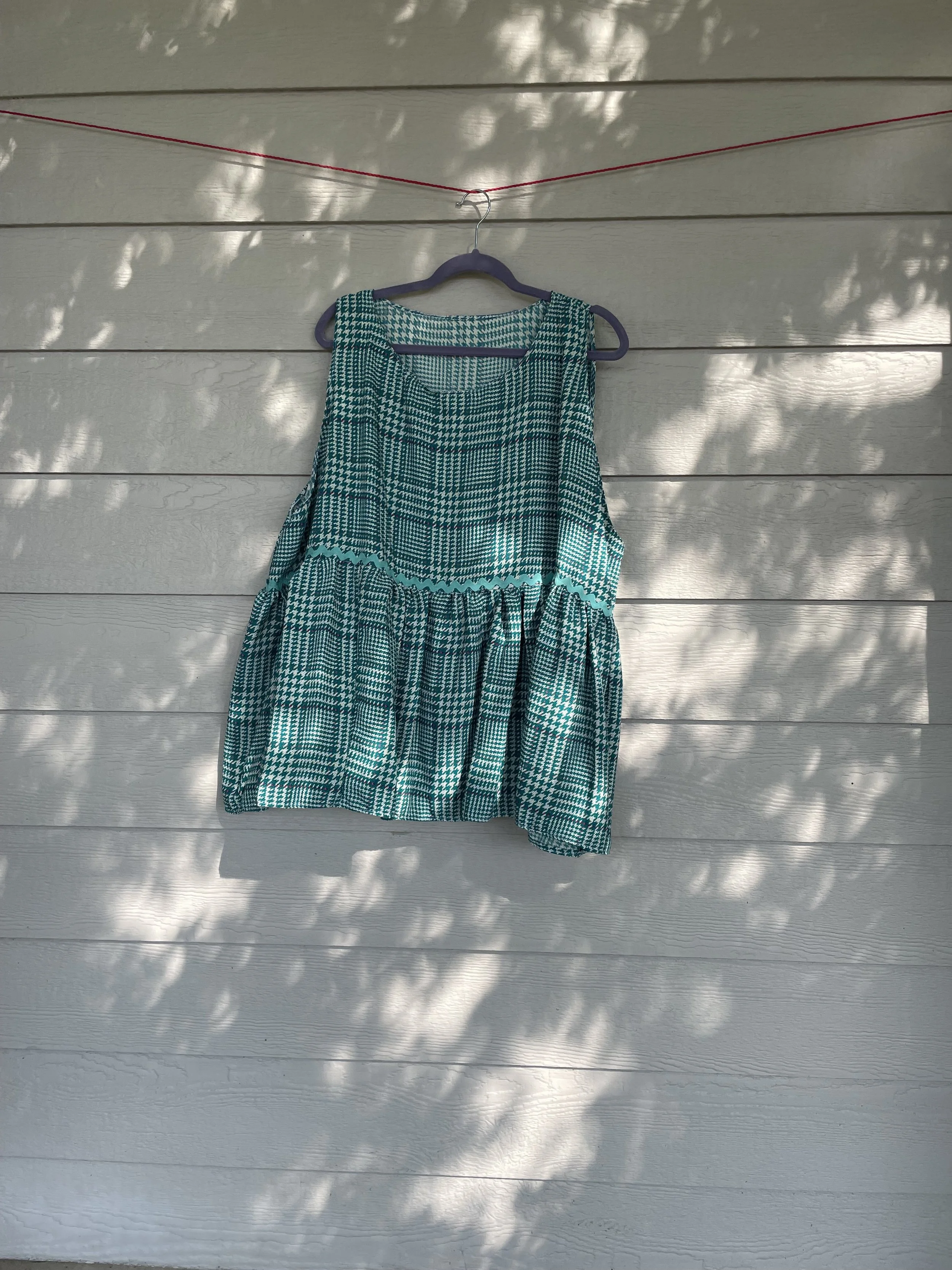 Breezy Houndstooth Top