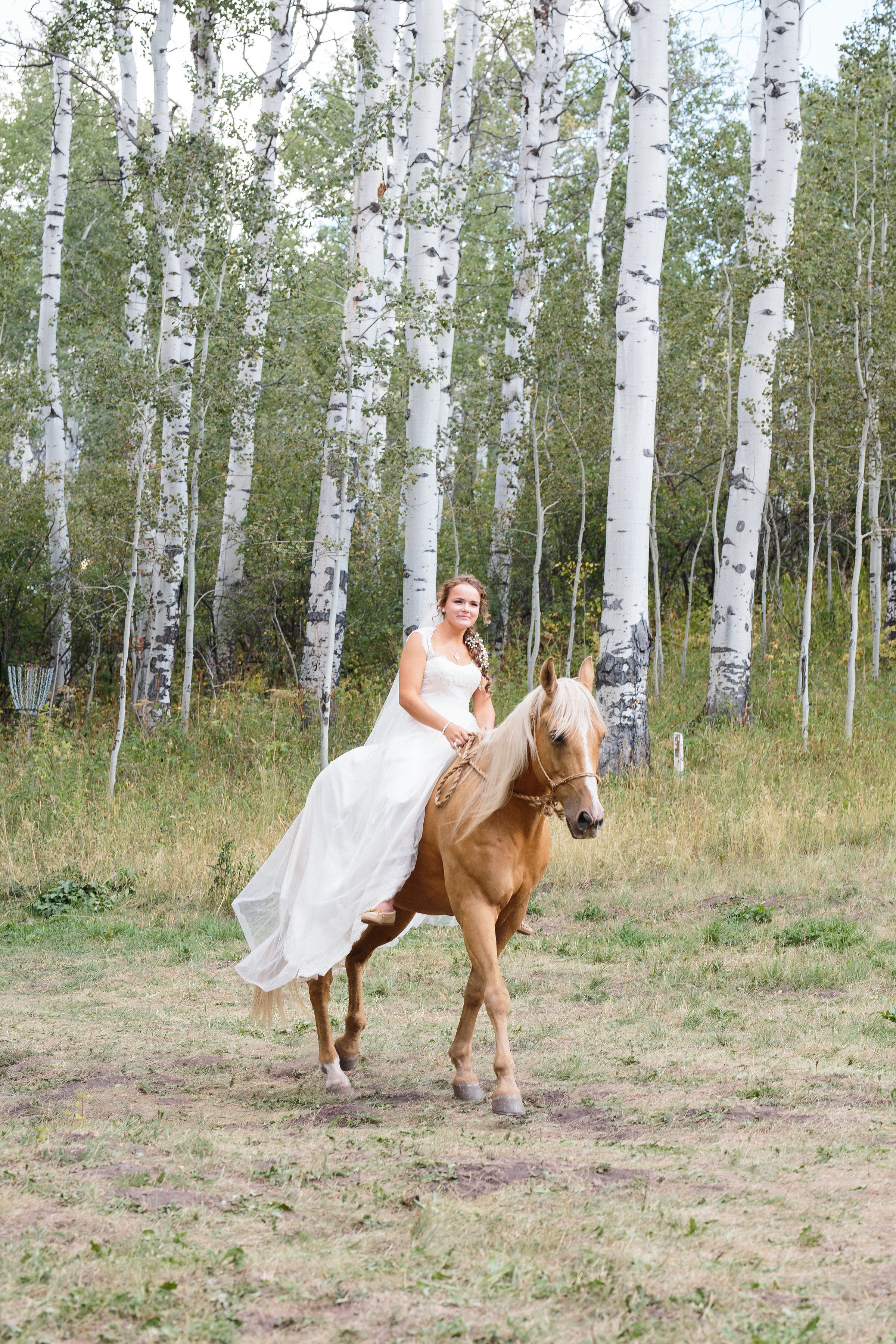 Bride Horse Boho Mountain wedding