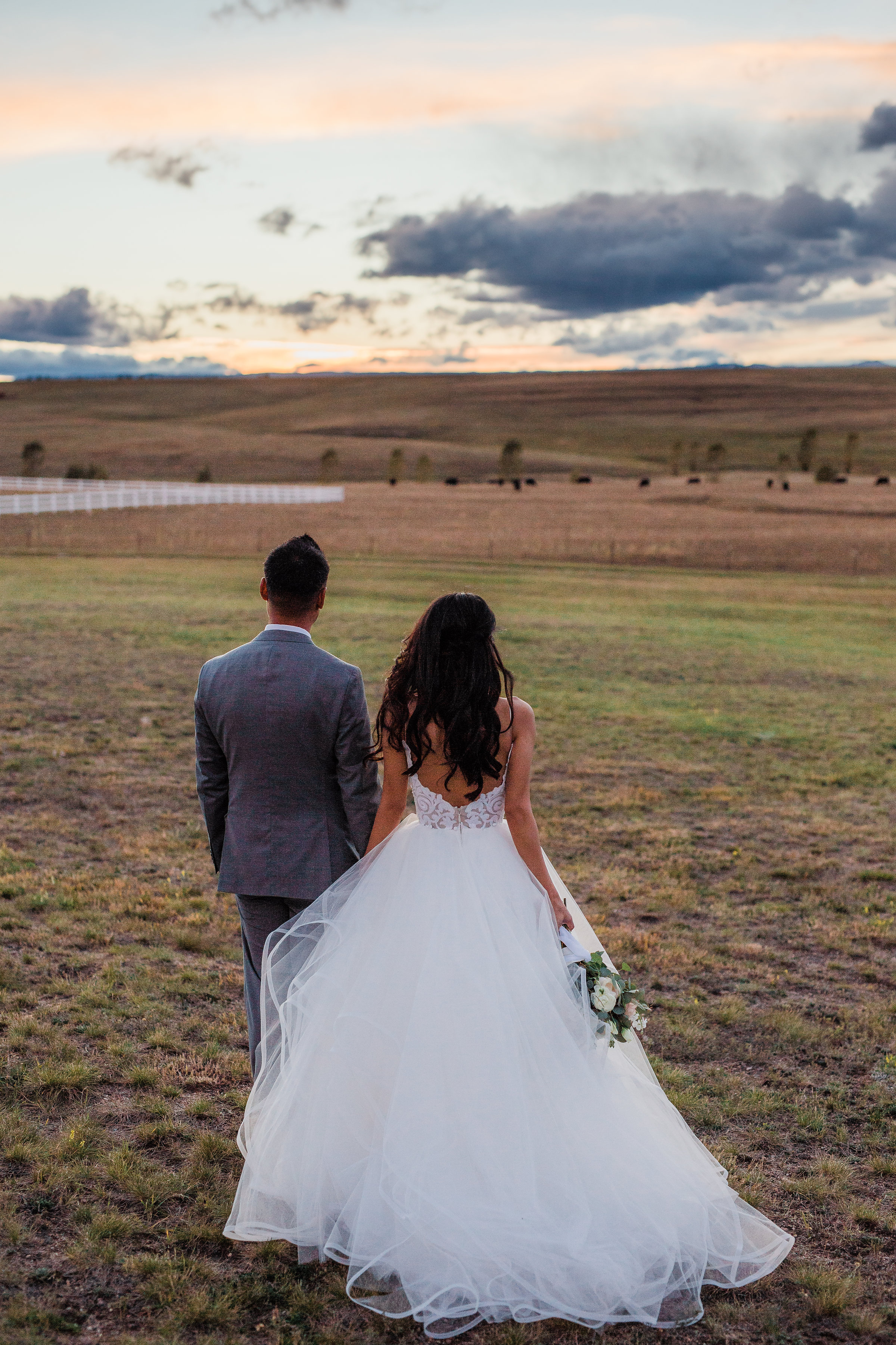 Sunset portraits on wedding day in Colorado Springs