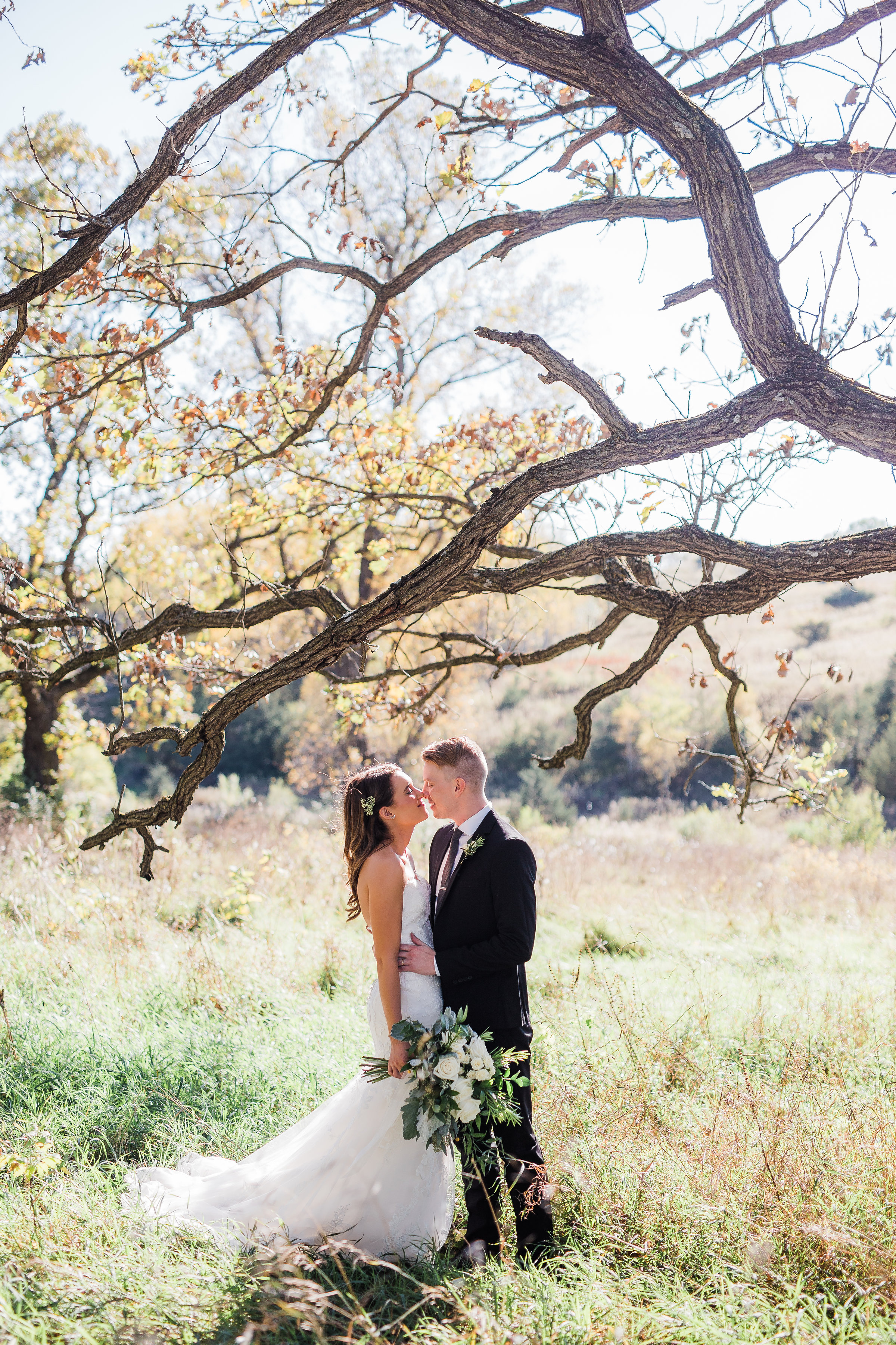 Outdoor wedding photographers in Minneapolis Minnesota