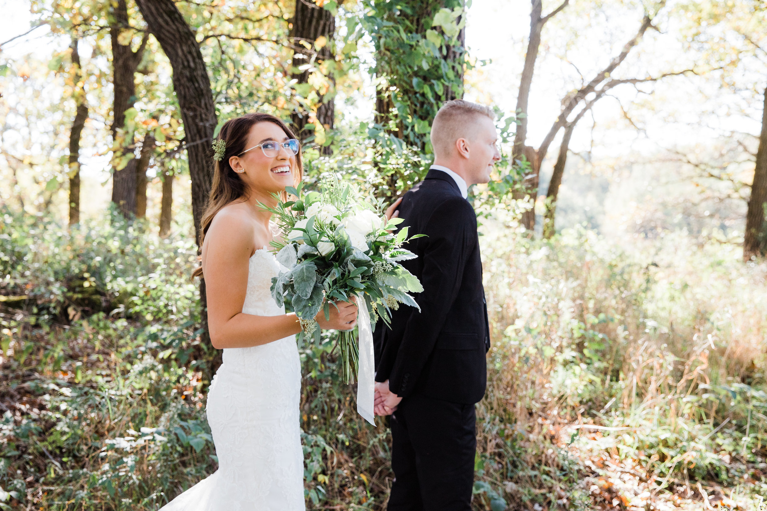 Gorgeous first look at Minneapolis ranch wedding