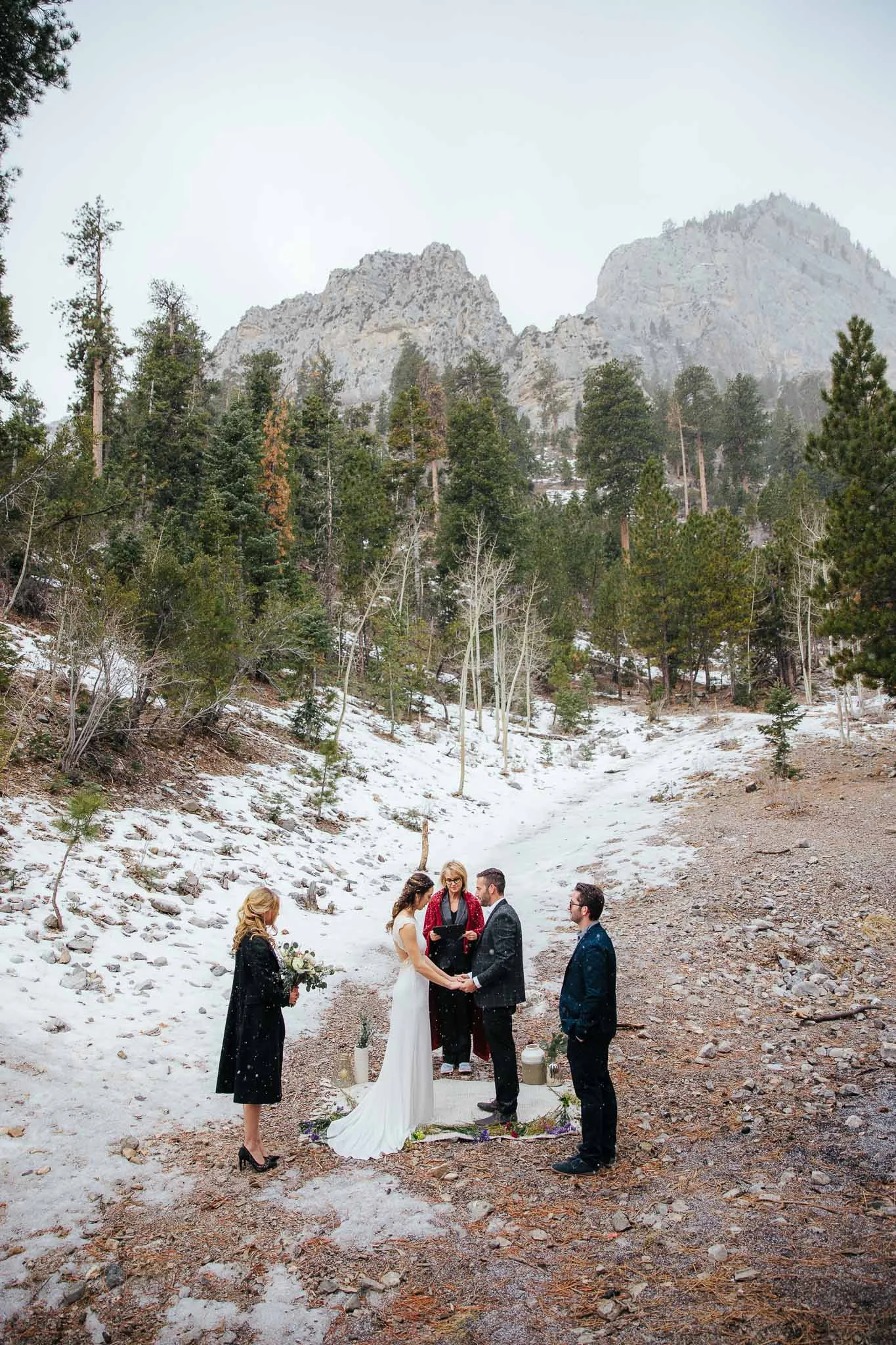 Snowy elopement ceremony at Kyle Canyon, Mt. Charelston Nevada
