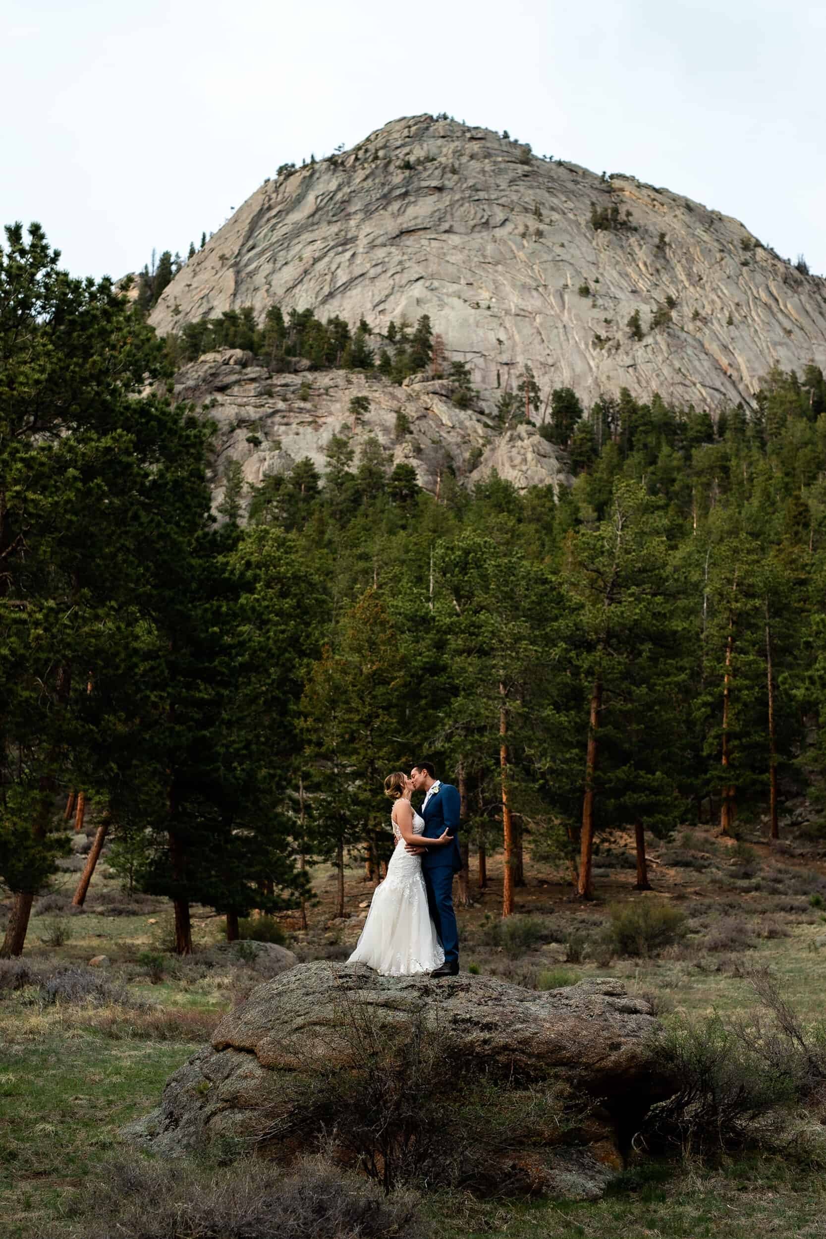 Della Terra Mountain Chateau Rocky Mountain National Park Wedding Venue Estes Park Colorado | Kyle Loves Tori Photography
