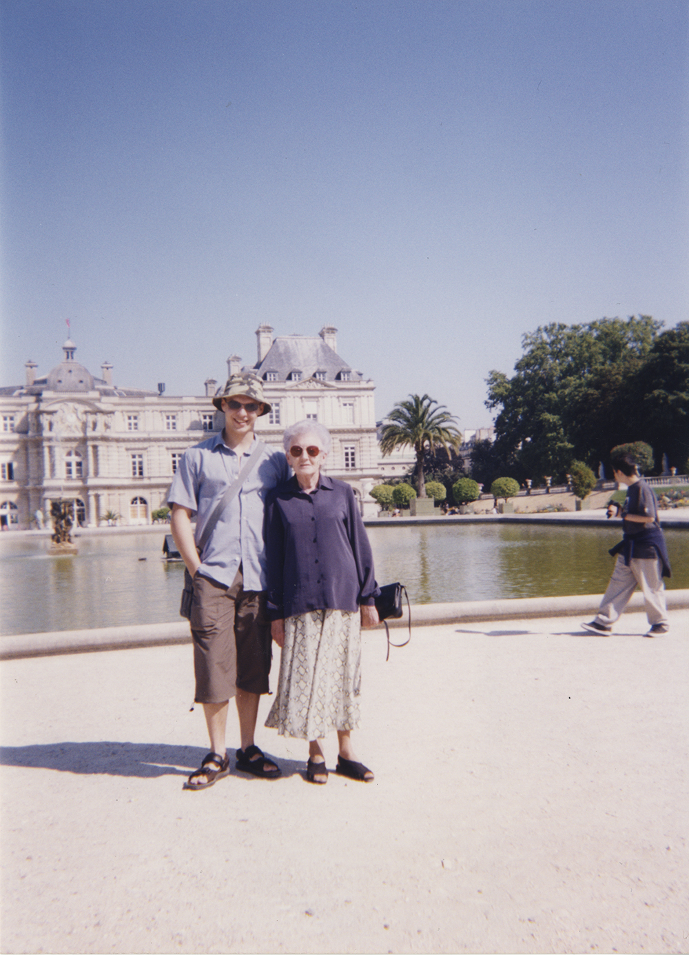 Liam and Nan P d Luxembourg.jpg