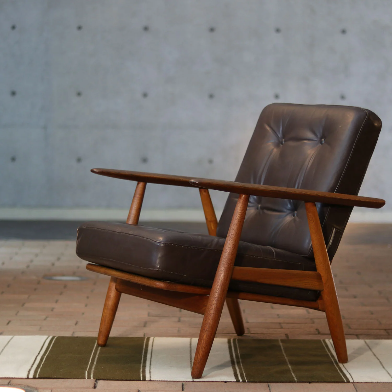 GE 240 (Hans J Wegner ハンス ウェグナー）