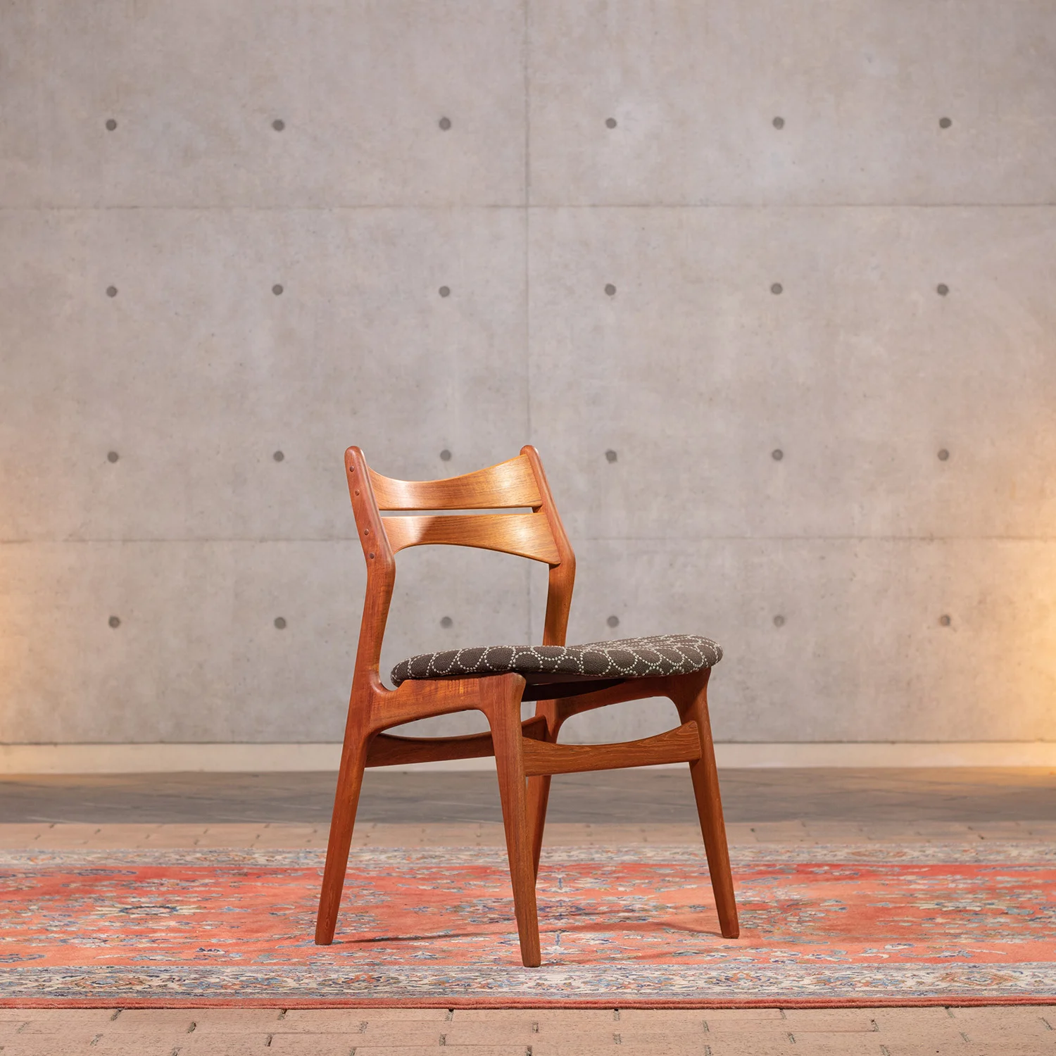 Erik Buch Dining Chair Tambourine Hallingdal (Kvadrat)