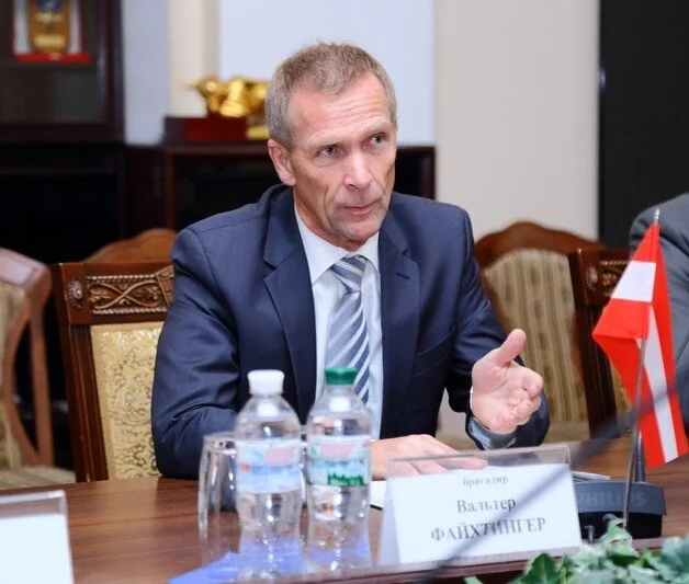 181105-09 Ukraine-Reise WF und Rapatz (4) Kopie.jpg