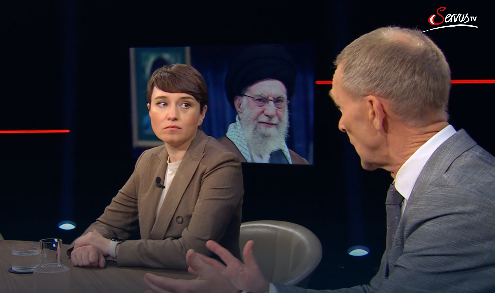 Servus TV: Lage nach dem US-Militärschlag gegen den Iran