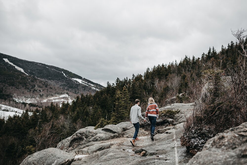 NewHampshireHikingEngagement_AbigailJeanPhotography00019.jpg