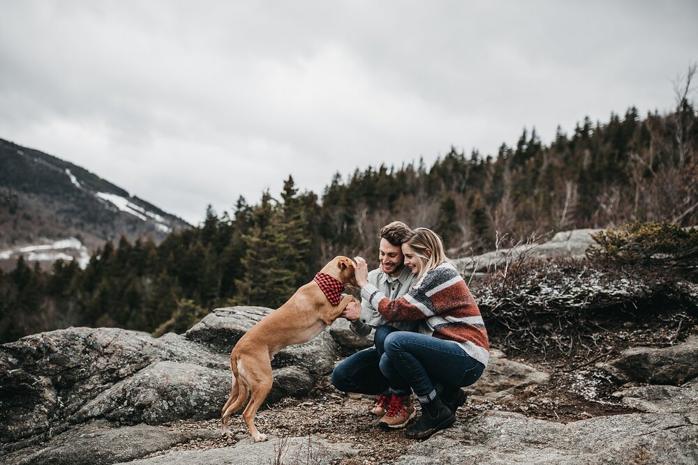 NewHampshireHikingEngagement_AbigailJeanPhotography00028.jpg