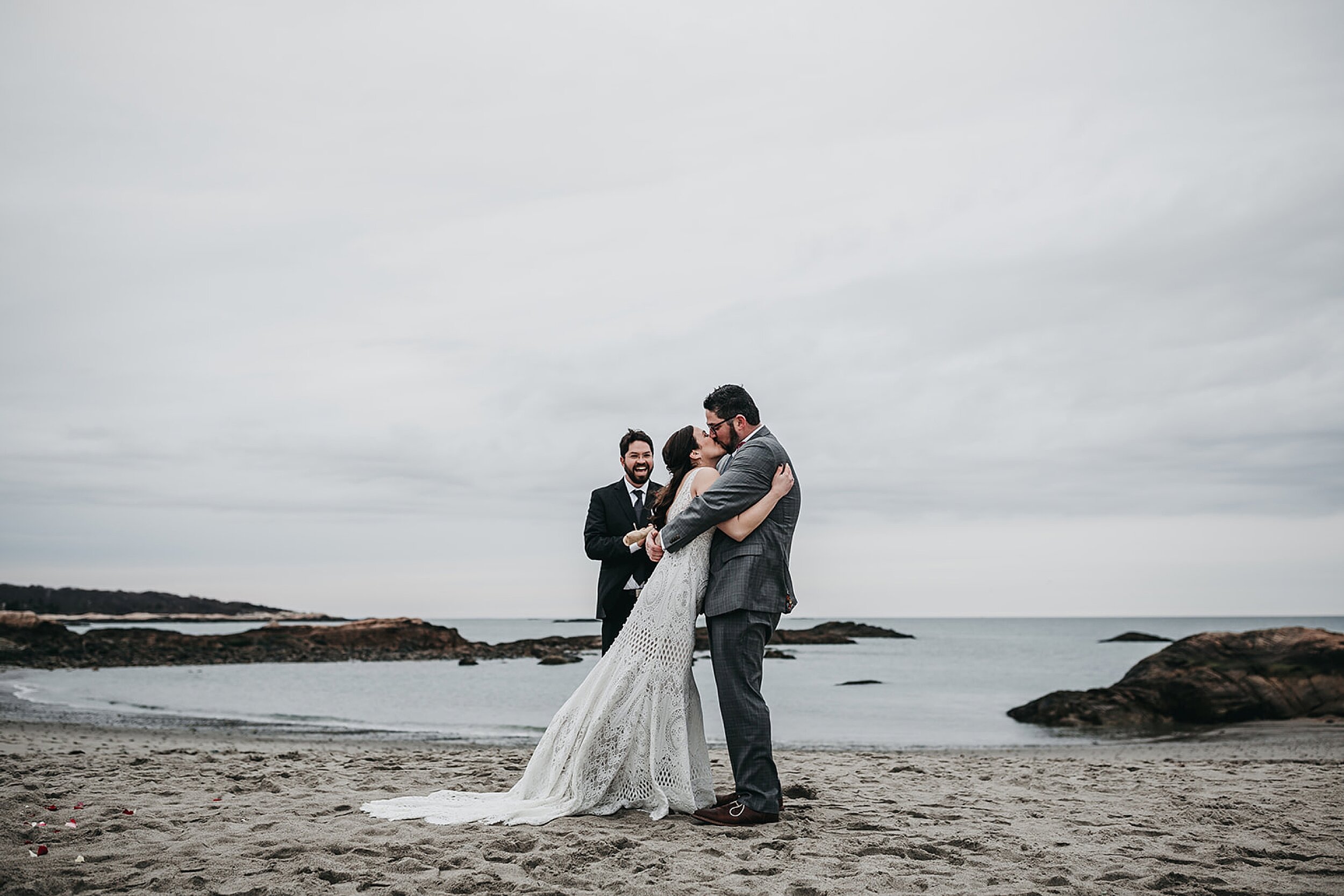 RomanticBostonElopement_AbigailJeanPhotography00026.jpg