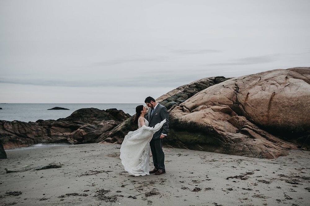 RomanticBostonElopement_AbigailJeanPhotography00041.jpg