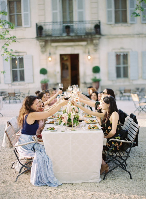 travellur_slow_travel_photoshoot_france_provence_flowers_Florals_Myrtle&Olive_Stylist_Joy Proctor_retreat_guests