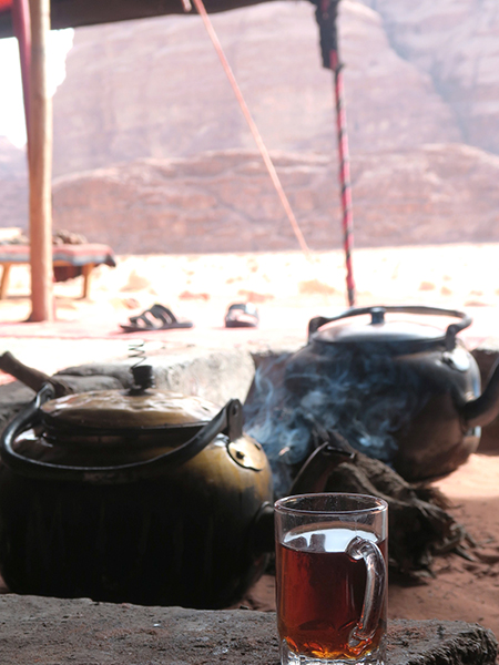 travellur_slow_travel_destination_jordan_mint_tea_Bedouin_camps.jpg