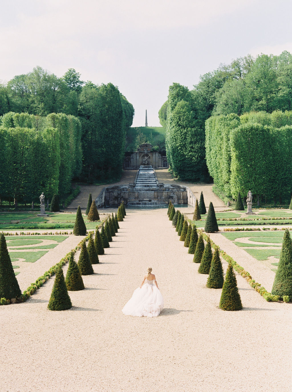 travellur_photoshoot_duchesse_de_villette_gardens_beauty_bride.jpg