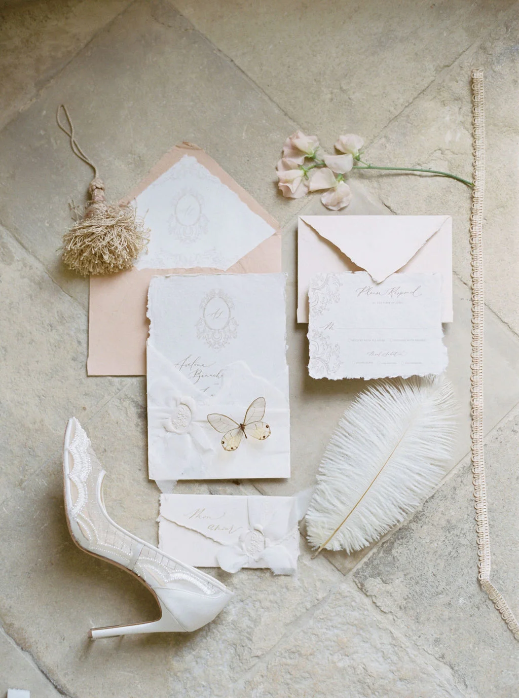 travellur_photoshoot__elegance_Jardin_de_Chateau_de_Villette_wedding_stationary_bridal_shoes_bella_belle.jpg