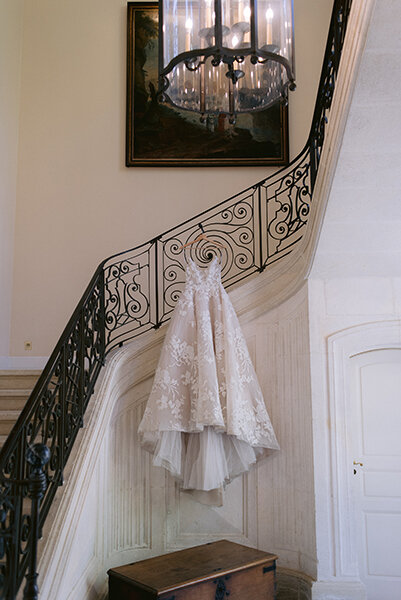 Travellur_photoshoot_bride_wedding_france_Bridal_Galleria_San Francisco.jpg