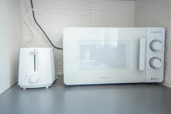 Microwaves &amp; toaster