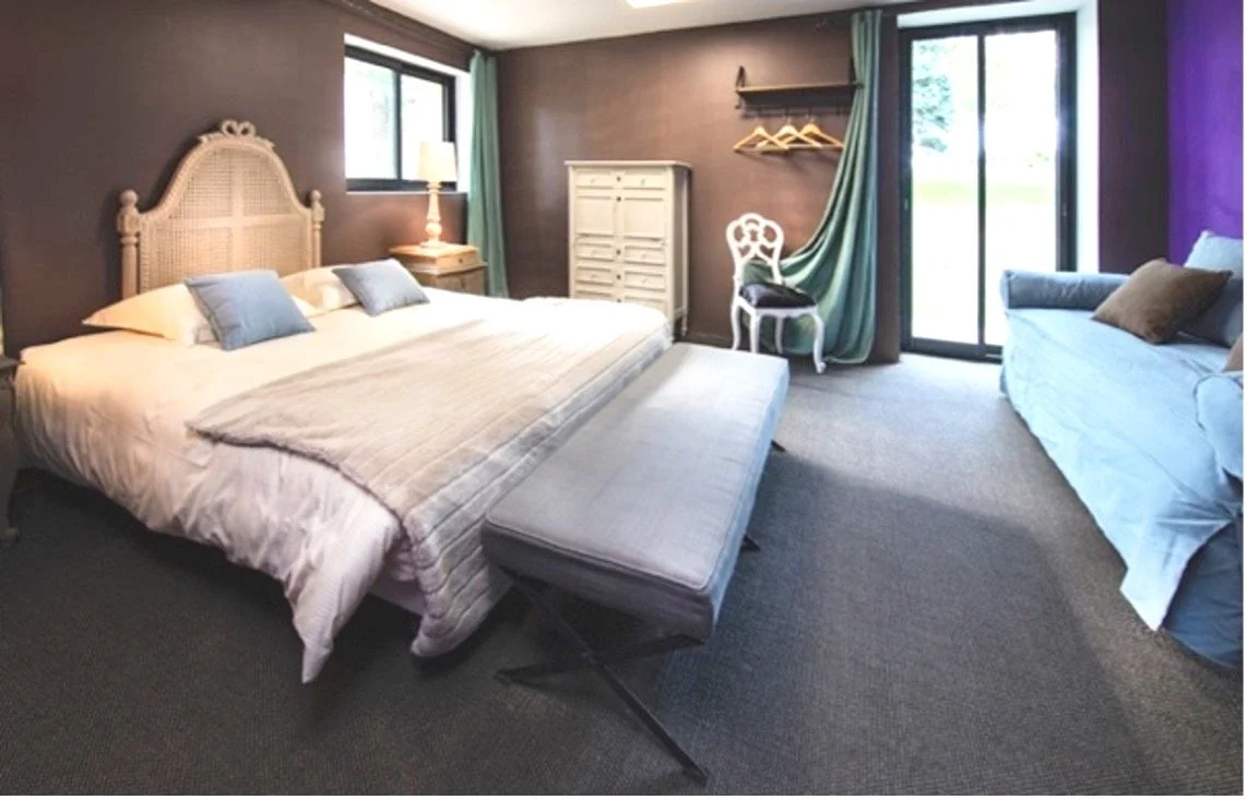 Chateau Room