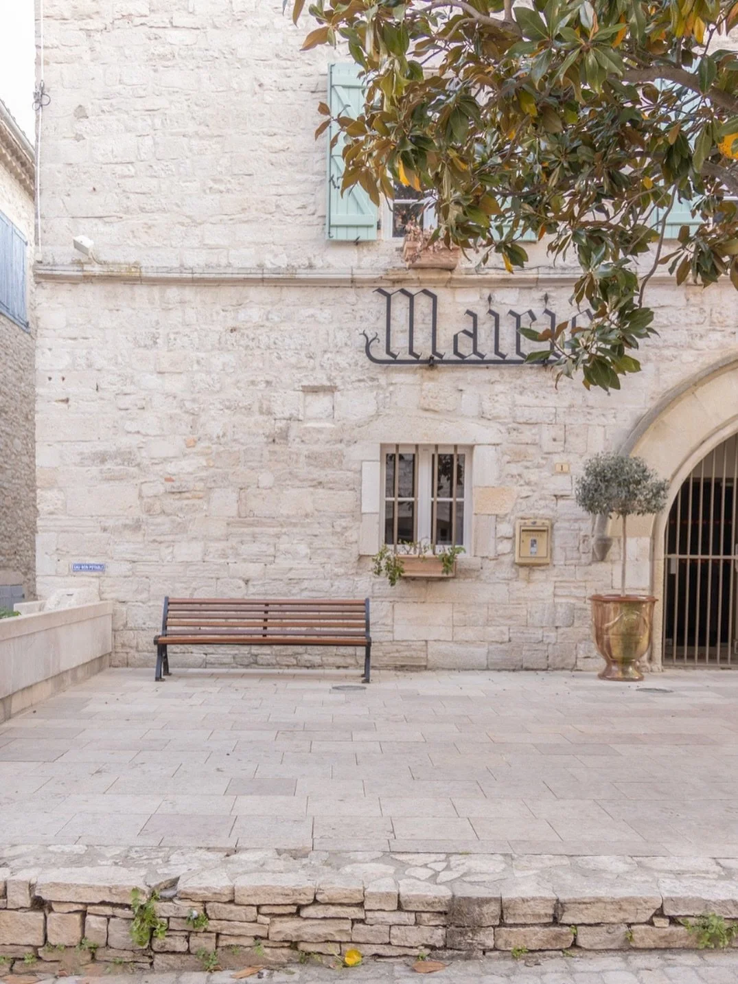 Is this the right place? 💭
That&rsquo;s what you might be asking yourself if you&rsquo;re not sure about your travel planning. What&rsquo;s worse is if you dont realize it&rsquo;s the wrong place until it&rsquo;s too late and the hotel is non-refund