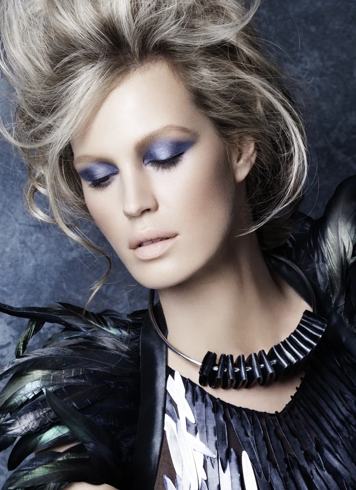 iQ_Cosmetics_EyeshadowHerbst_web copy.jpg
