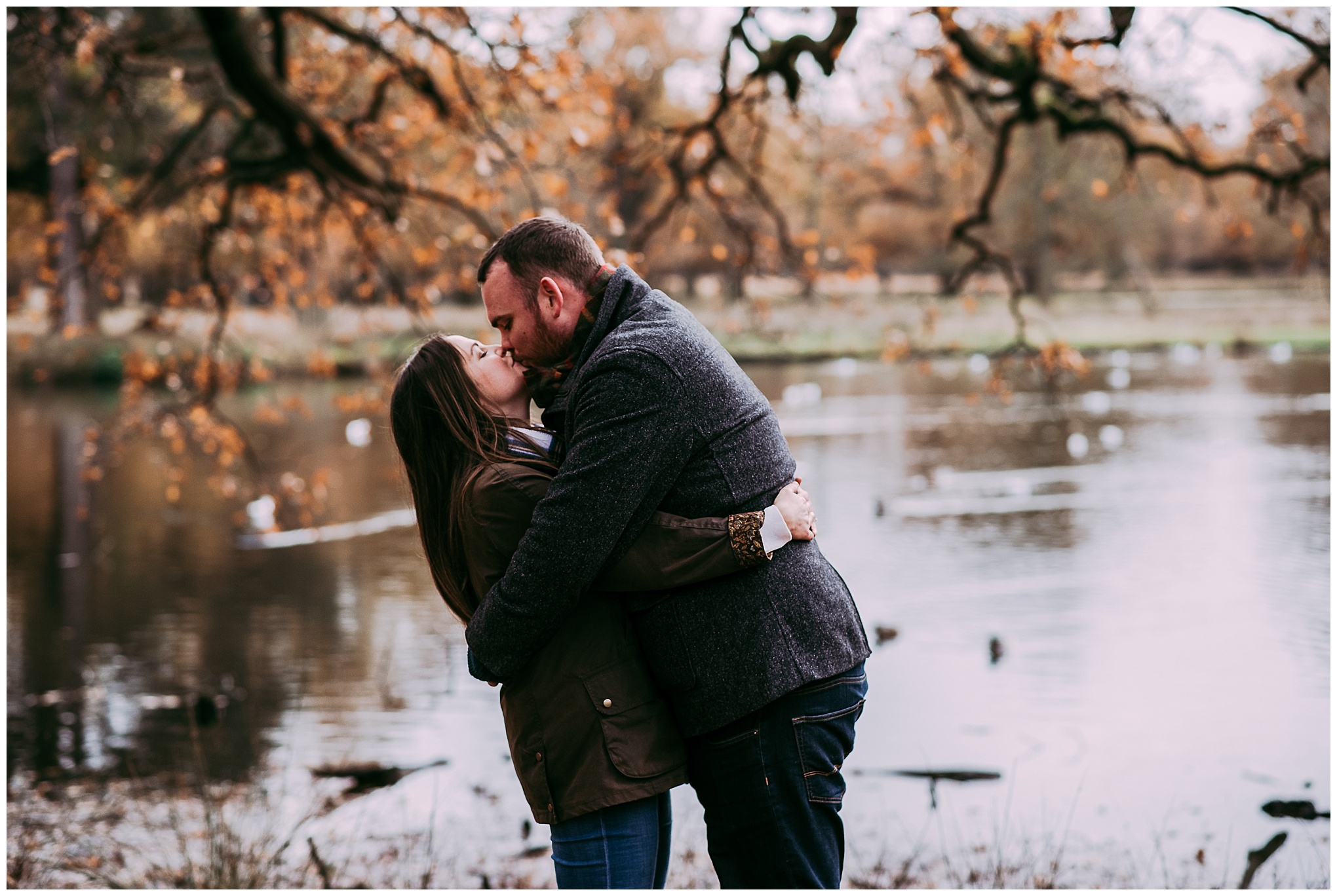 natural photo of couple kissing lakeside. Cheshire lifestyle photography 