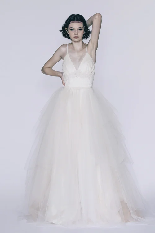 Lovejoy gown Elizabeth Dye Lovejoy gown Elizabeth Dye
