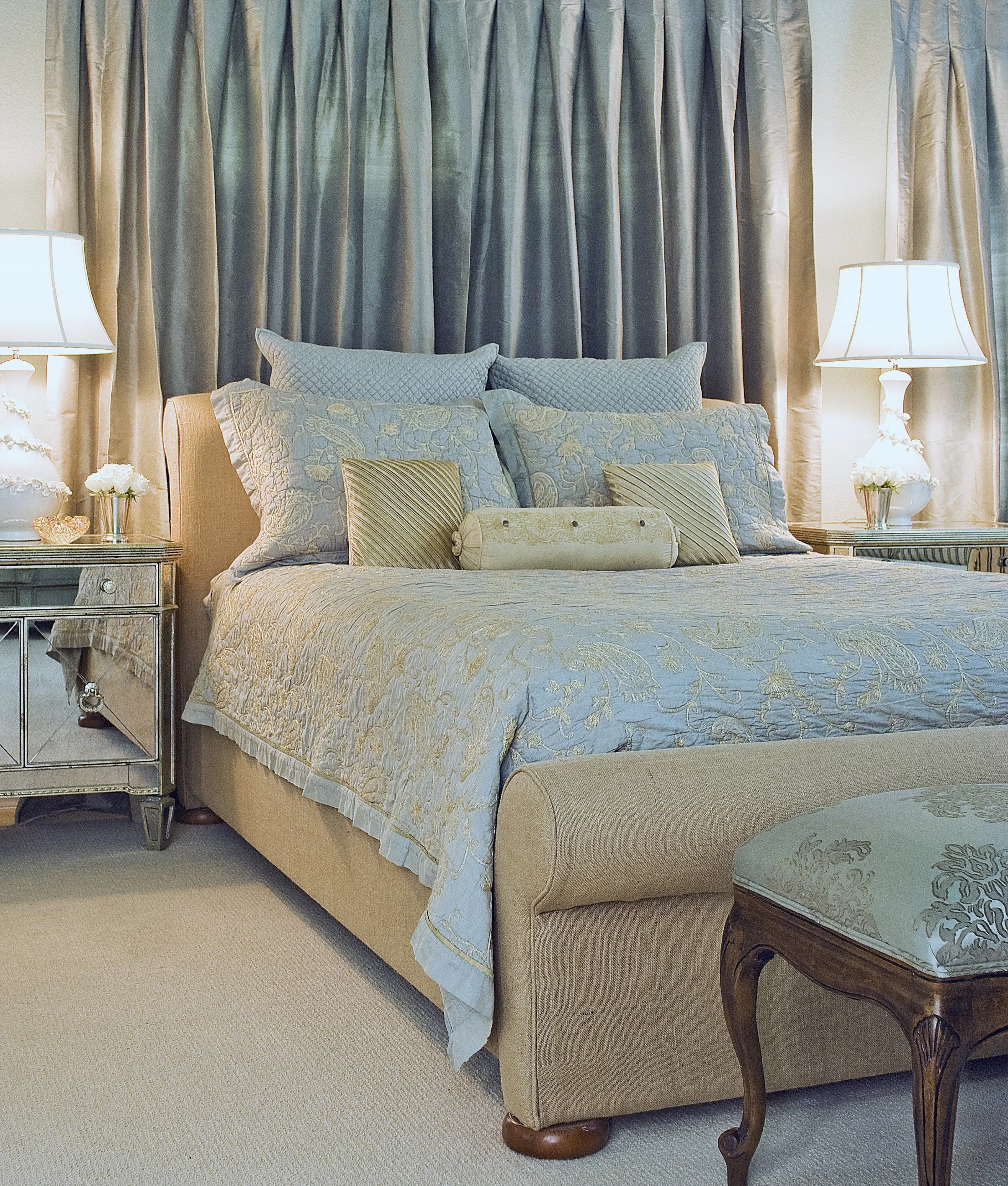 Bedroom DSC_5793.jpg