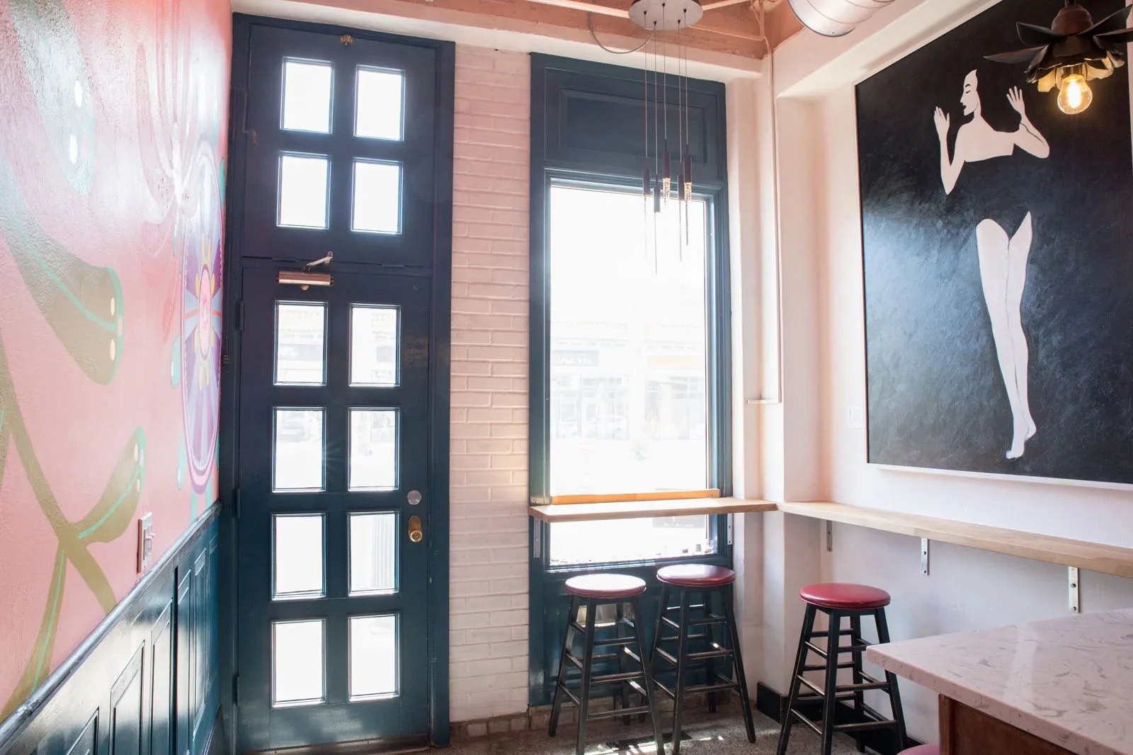 Trapeze+Bubbles+Bar+Minneapolis+Image+Bartmann+Group_02.webp