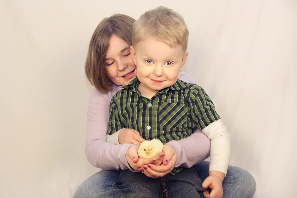 Lilly+and+Liam+chick+2+lg+res.jpg