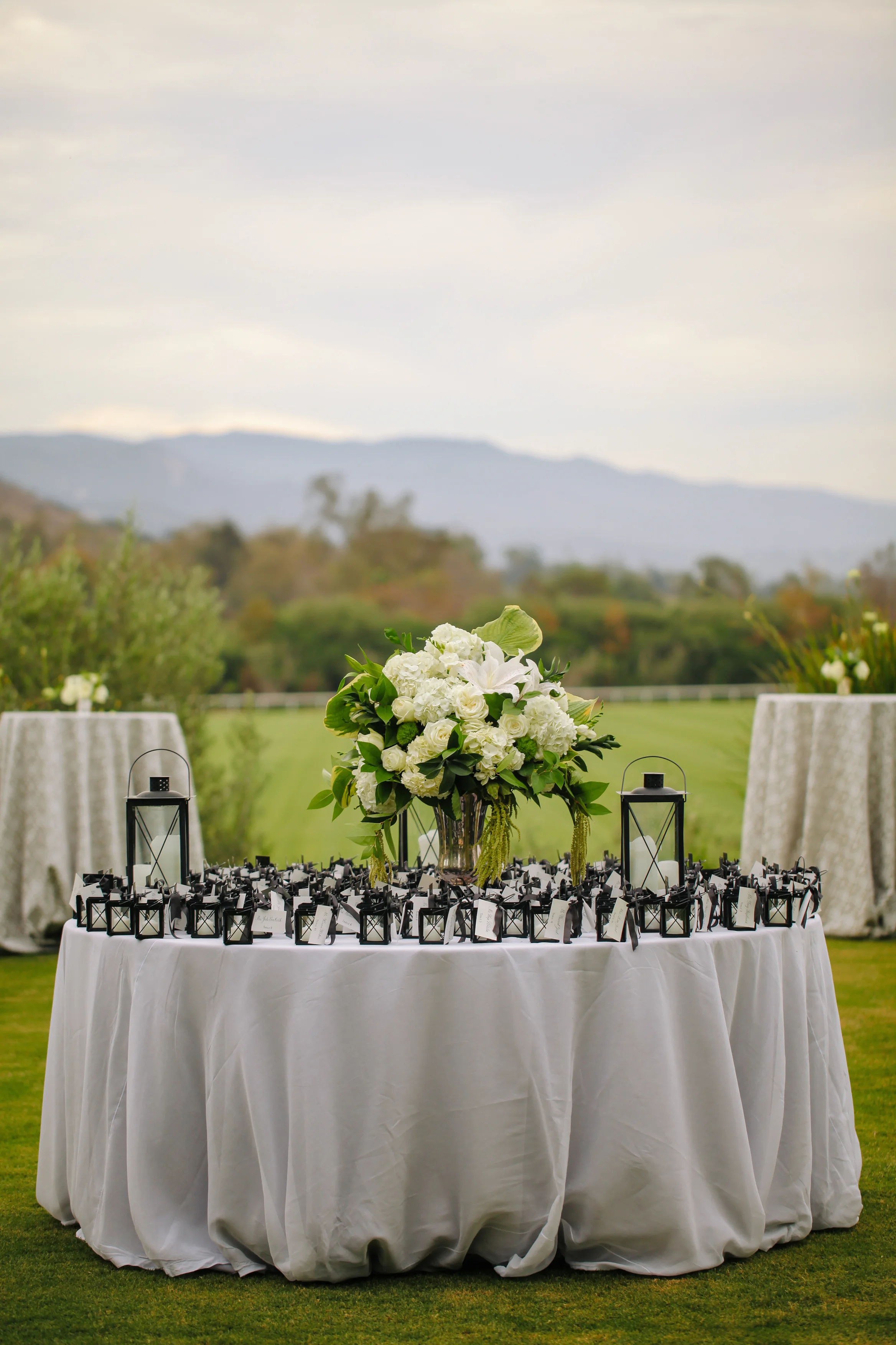 santabarbarawedding.com | photo: Priscila Valentina | Elegant Garden Estate Wedding inspiration